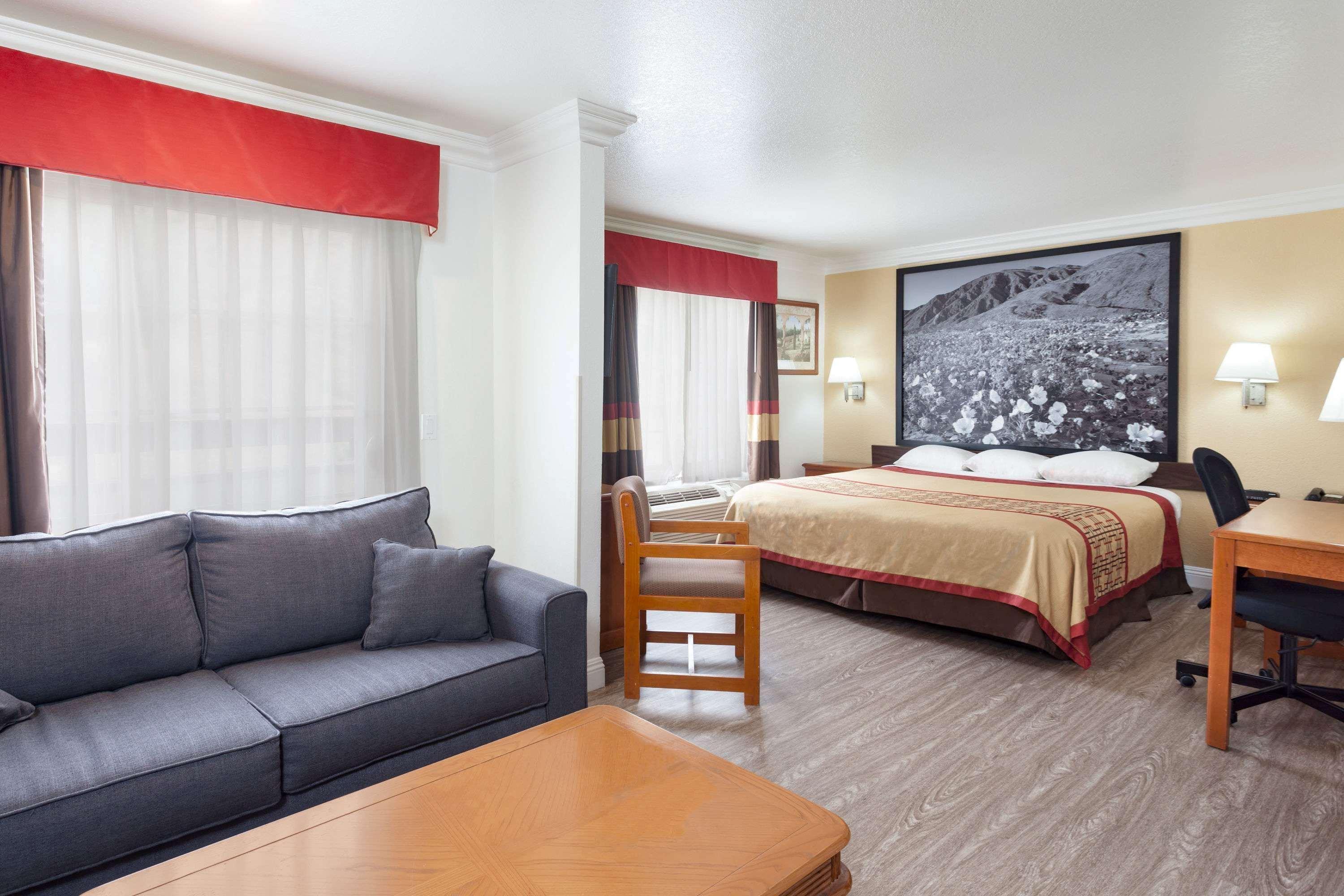 במוטל Super 8 By Wyndham Santa Clarita/Valencia מראה חיצוני תמונה
