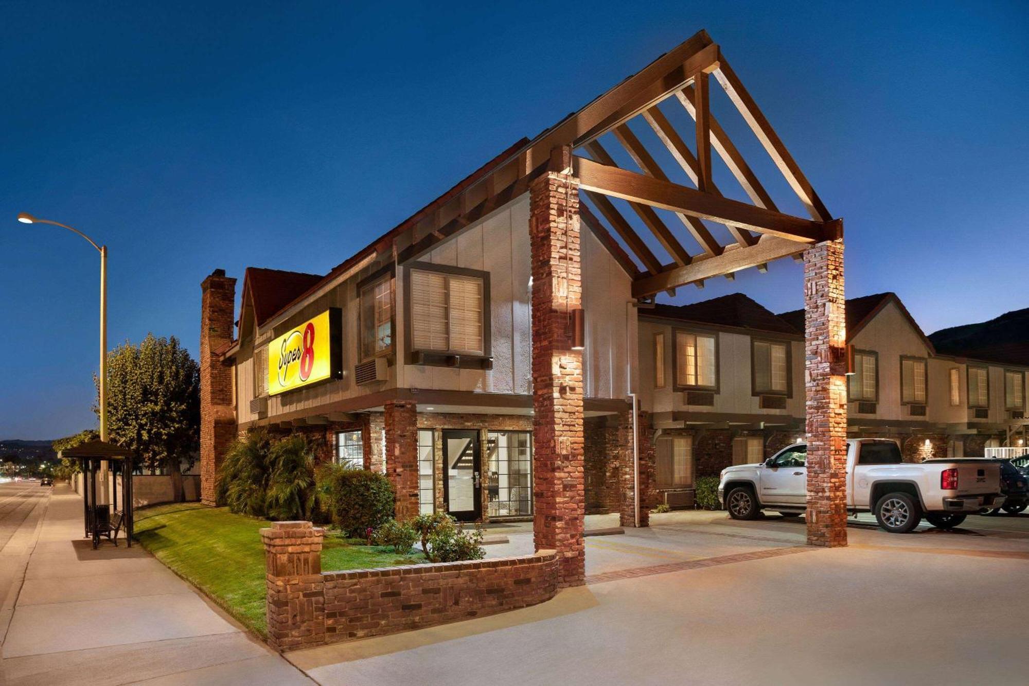 במוטל Super 8 By Wyndham Santa Clarita/Valencia מראה חיצוני תמונה