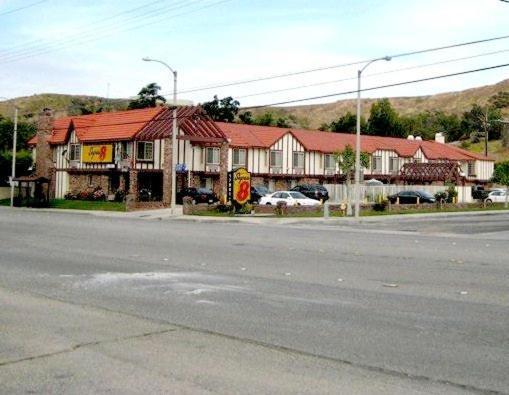 במוטל Super 8 By Wyndham Santa Clarita/Valencia מראה חיצוני תמונה